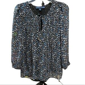 𝅺Tommy Hilfiger flower blue top size S